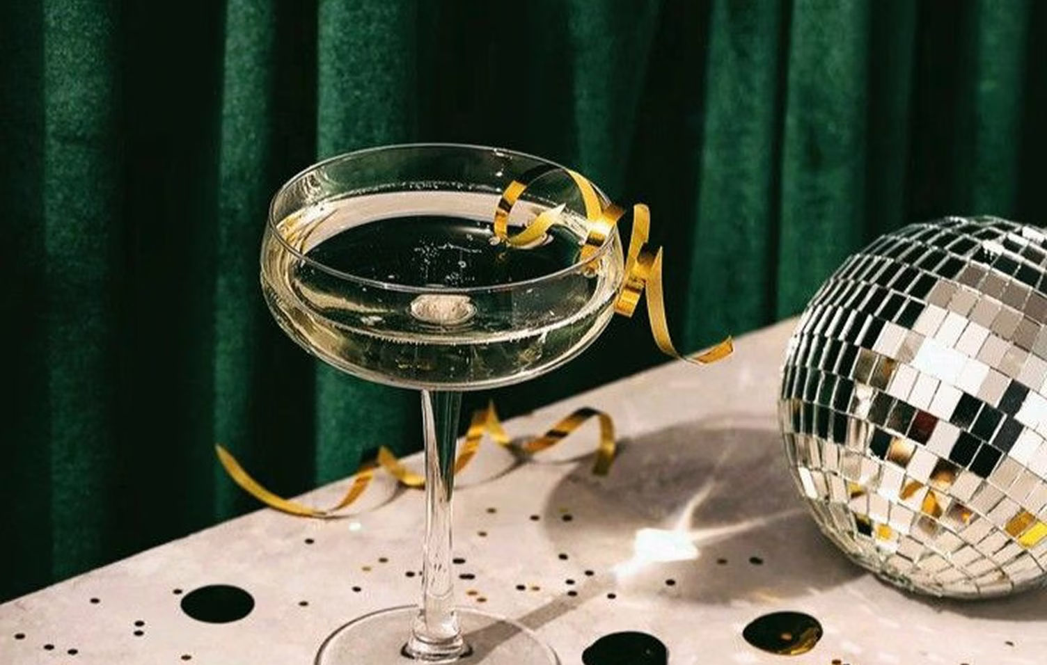 V Grand Midnight v-grand-midnight-4.avif